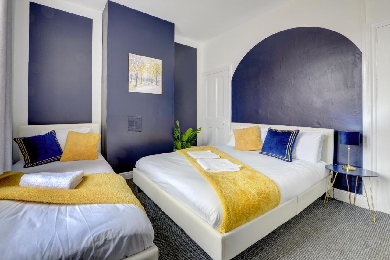 Cheerful 2 Bedroom Home, Sleeps 5 Guest Comfy, 1x Double Bed, 3x Single Beds, Free Parking, Free Wifi, Suitable For Business, Leisure Guest,coventry, Midlands Сasa de vacaciones